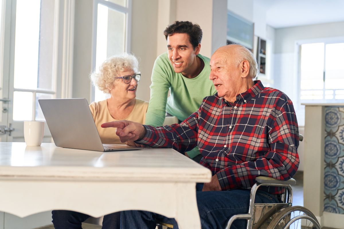 Cyberbezpieczeństwo dla seniorów to niezwykle ważna kwestia