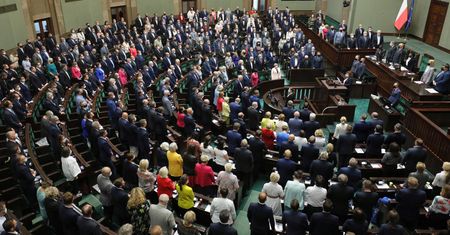 Polski Ład łaskawy dla posłów. Ma im podnieść pensje