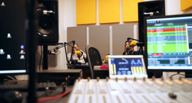 Koncesja ważna, a Radia Wnet nie słychać w trzech miastach. Krzysztof Skowroński: Zdecydował o tym przypadek