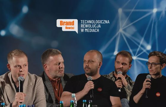 Czy algorytmy zabiły dziennikarstwo? Redaktorzy naczelni o "robieniu" mediów w 2025 roku