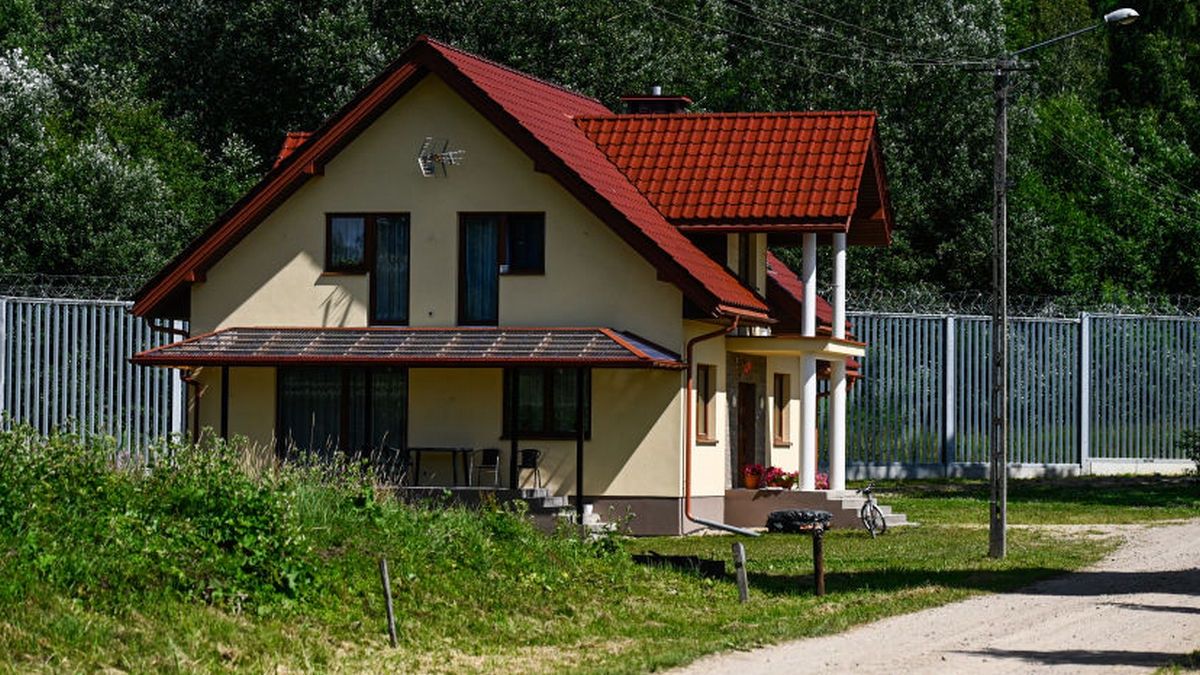 Poland Strengthens Border Enforcement Near Belarus Amid Wagner Concerns
TOLCZE, POLAND - JULY 09: A private house is pictured just metters away from the Polish Belarusian border wall on July 09, 2023 in Tolcze, Poland. Last week, the Polish government announced it was sending 500 counterterrorism police to the border with Belarus amid fears that the Wagner Group, the Russian private army, would be relocating to Belarus following its recent aborted mutiny in Russia. Poland has already stationed 5,000 security guards and 2,000 soldiers on the border, with the country's interior minister calling it a "tense situation." Beyond the Wagner worries, the border also remains a popular route for migrants looking to enter the European Union. In 2021, the Belarusian government tried to weaponize this trend by bringing thousands of migrants - mostly from the Middle East - to the country's borders with Poland and Lithuania, creating a crisis at their border crossings. (Photo by Omar Marques/Getty Images)
Omar Marques