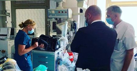 Koronawirus w Polsce. Wrocław wspiera szpitale. 1,4 mln zł na sprzęt do diagnozowania i leczenia COVID-19