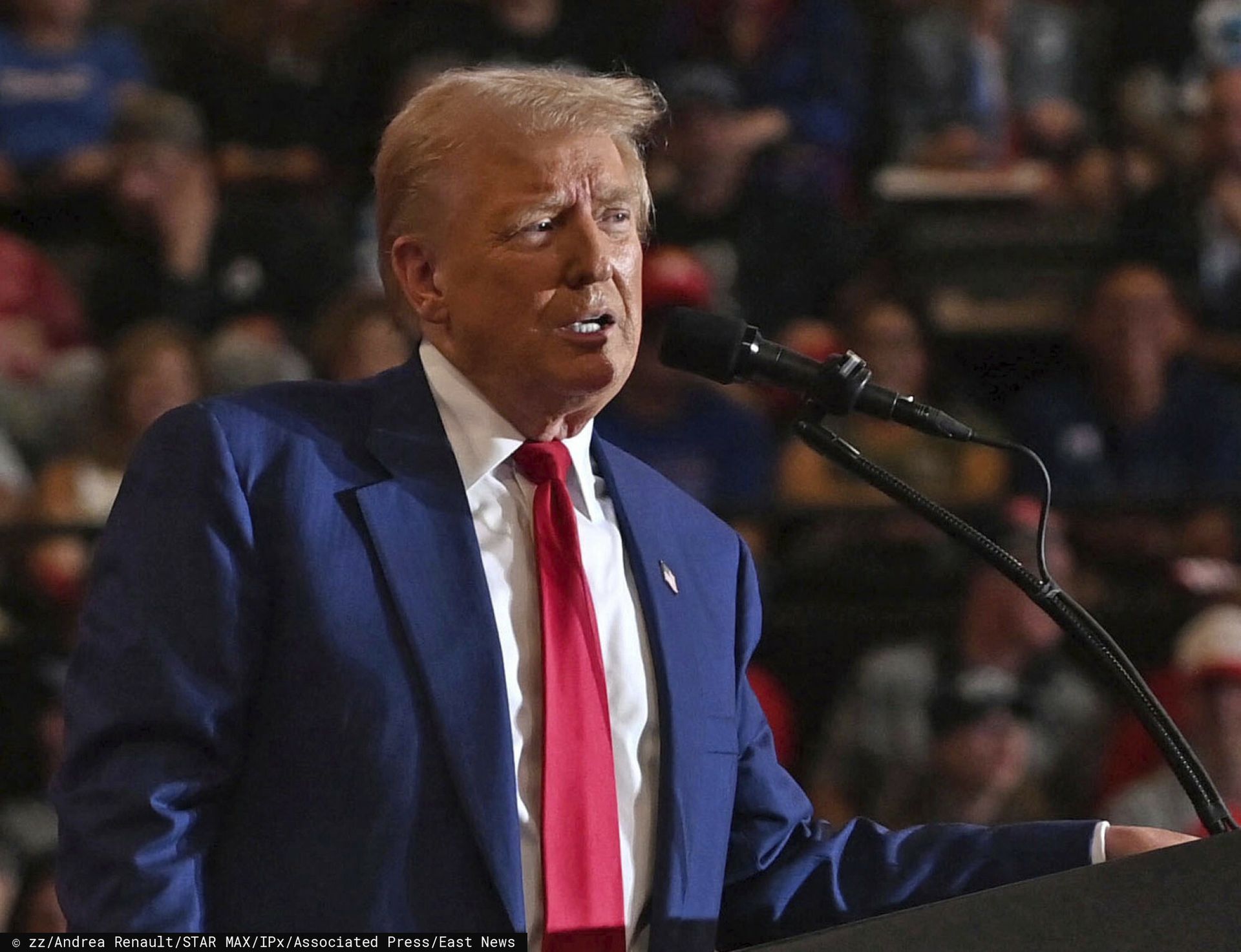 wiadomości,aktualności,WP Wiadomości Działo się w nocy. Trump uderza w Koreę Południową