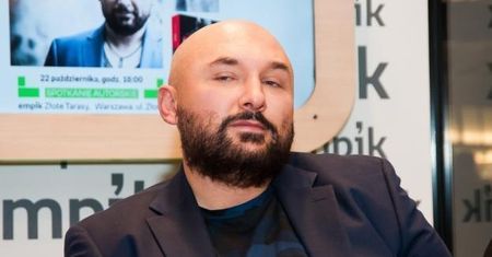 Prawica i TVP już nie lubią Patryka Vegi. Zarzucają mu... współpracę z przestępcami. "WYKONYWAŁ POLECENIA GANGSTERÓW"