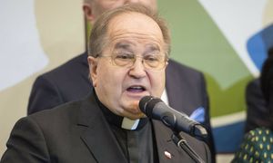 Resort pozywa Lux Veritatis na 210 mln zł