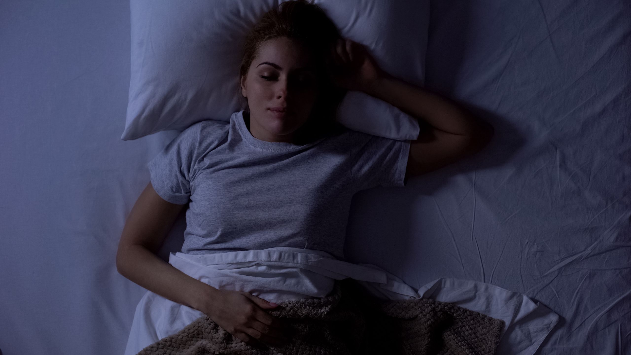 Pozycja podczas snu ma wpływ na zmarszczki 