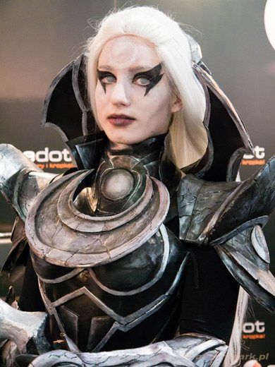 cosplay PGA blond