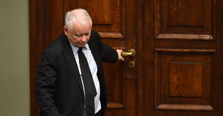 PiS pokaże raport 1.09. "Dalsze działania do decyzji prezesa"