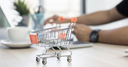 Handlujesz w Internecie? Fiskus zajrzy teraz w transakcje!