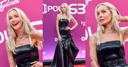 Agnieszka Woźniak-Starak w POŁYSKUJĄCEJ sukni zadaje szyku w Opolu. Jest efekt "WOW"? (ZDJĘCIA)