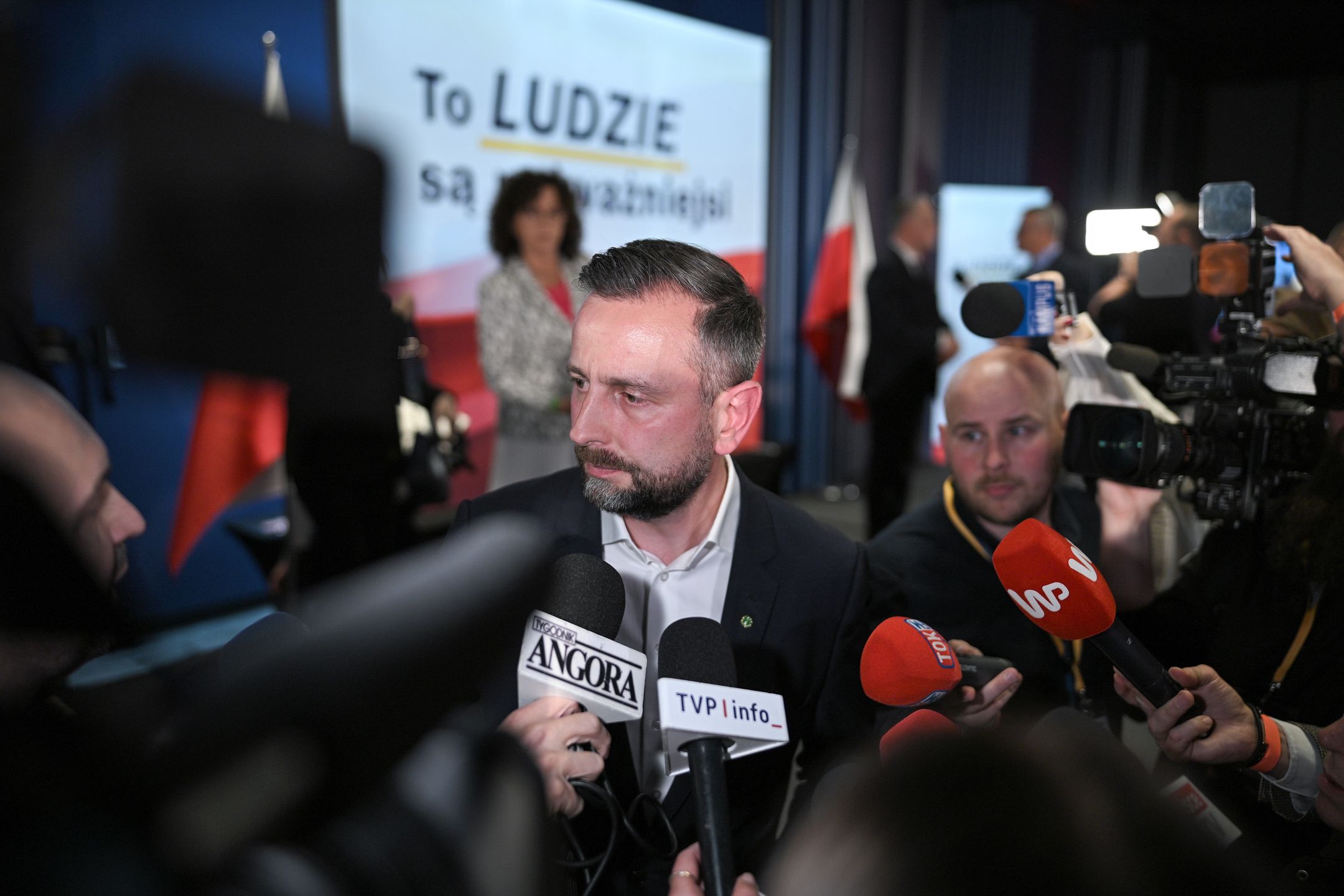 Wieczór w sztabie wyborczym Szymona Hołowni w Warszawie