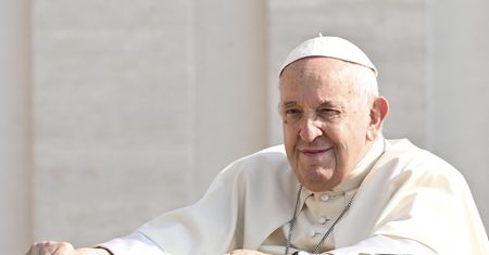 Podpisał się "Francis". Student dostał usprawiedliwienie od papieża