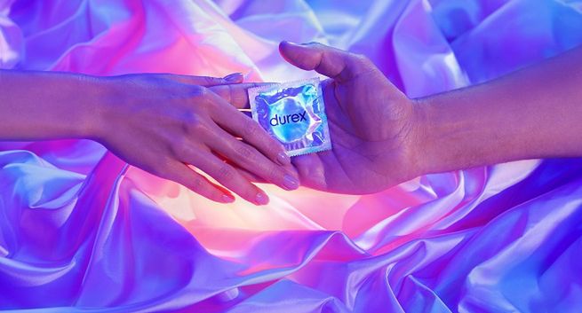 Durex w nowej kampanii stawia na bliskość i bezpieczeństwo