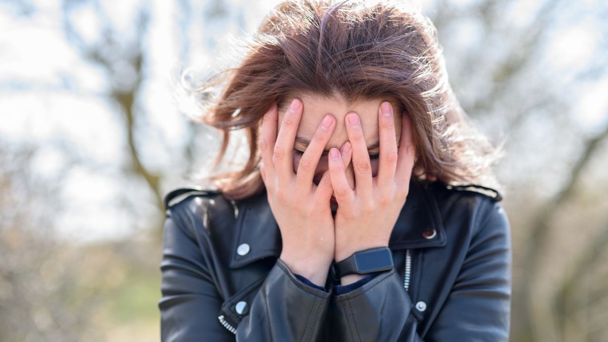 Crying woman close up
Crying woman portrait, closing face by hands. outdoors
Tatyana Aksenova