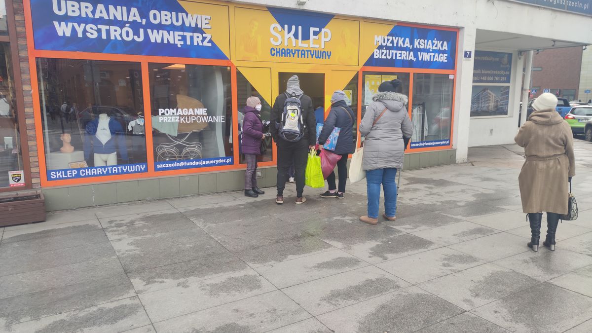 sklep charytatywny