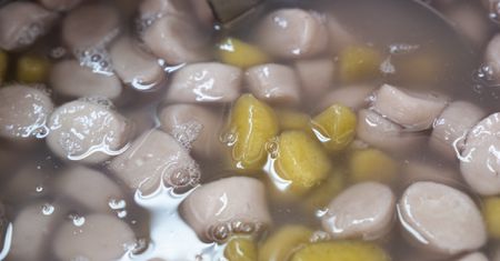 Powoli wyniszczają trzustkę. Tych produktów unikaj jak ognia