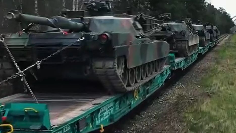 Abramsy dla polskiej armii w drodze z Poznania