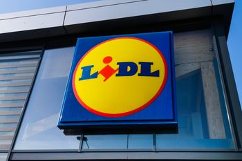 Lidl kusi promocjami. "2 + 1 za grosz"