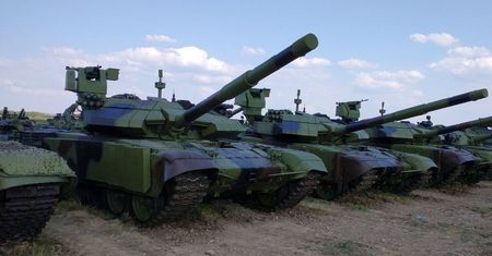 Oddadzą Ukrainie stare czołgi. Zrobią na tym świetny interes