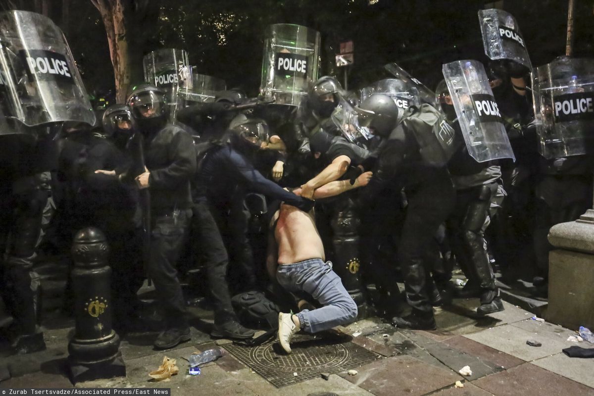 Protesty w Tbilisi