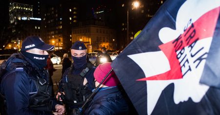 Protesty pod Trybunałem Konstytucyjnym. Opublikowano uzasadnienie kontrowersyjnego wyroku