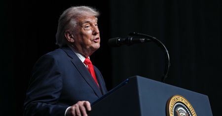 Trump ma się porównywać do Cezara i Napoleona. Czy czas się bać? [OPINIA]