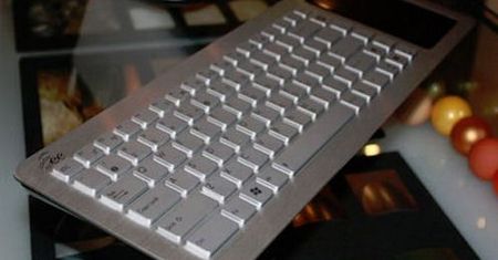 W końcu znamy cenę i datę premier klawiatury Asus Eee PC!