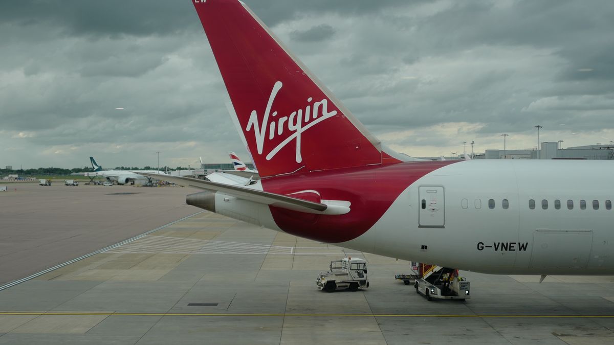 Samolot musiał zawrócić na lotnisko z powodu nagiego pasażera 