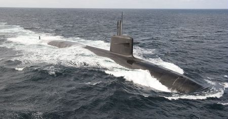 Atomowy Le Terrible odpalił pocisk balistyczny M-51, który spadł niedaleko USA
