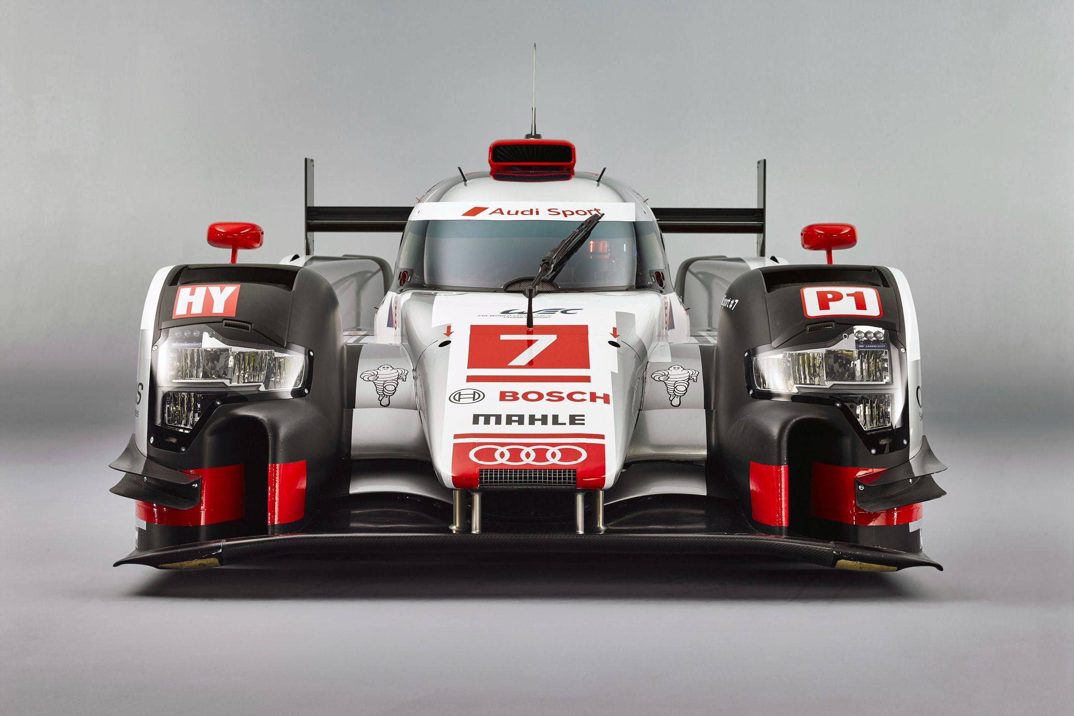 [h2]Audi R18 e-tron quattro na sezon 2015[/h2]