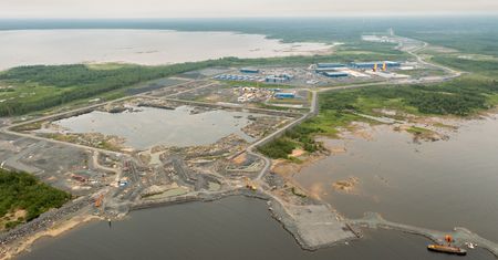 Nuklearna budowa Finów i Rosjan. "To trzeba natychmiast przerwać"