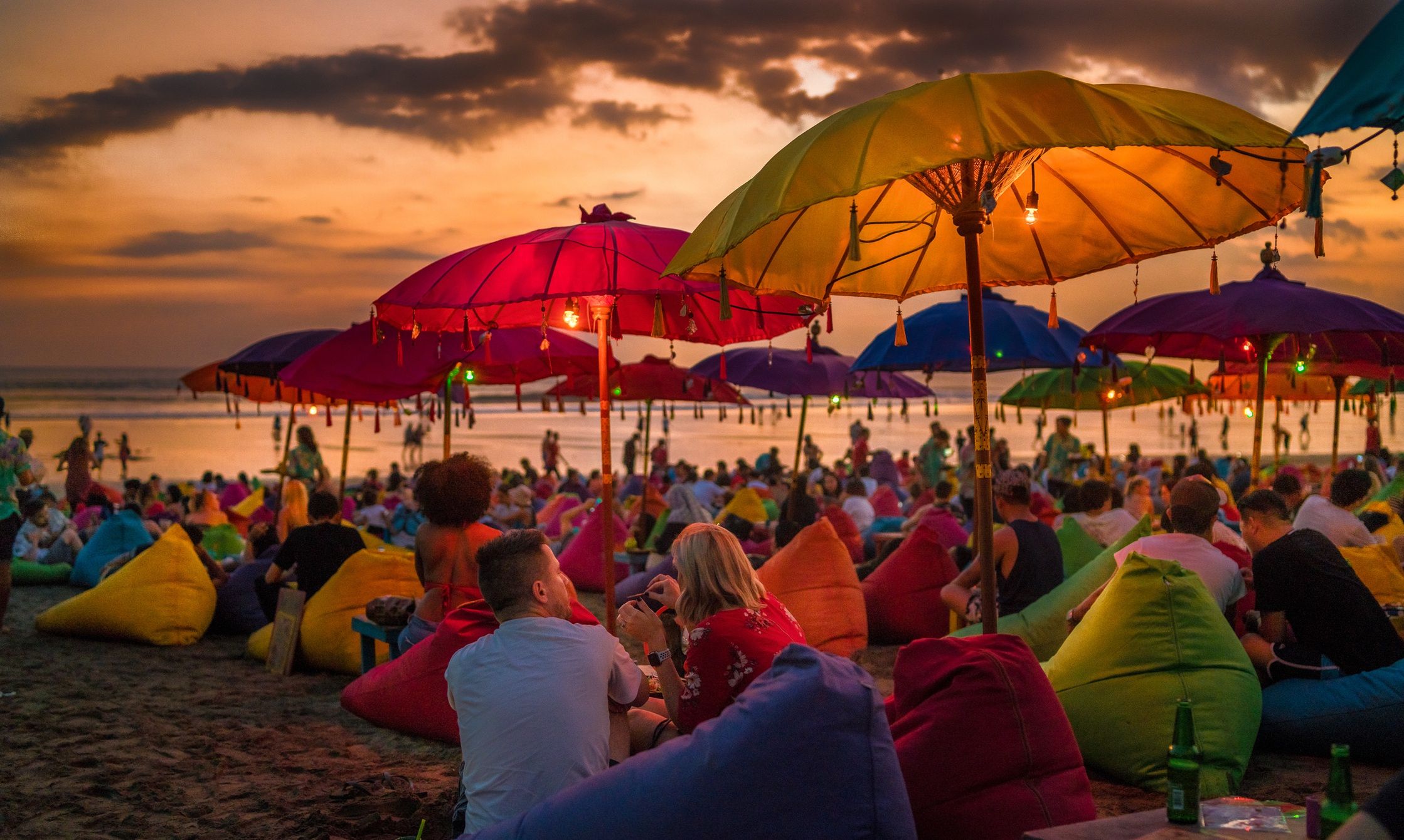 Z żebroturystyką walczą ostro władze Bali