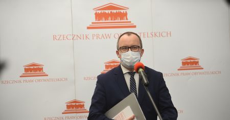 RPO: Policja bezprawnie wystawiała mandaty w czasie pandemii