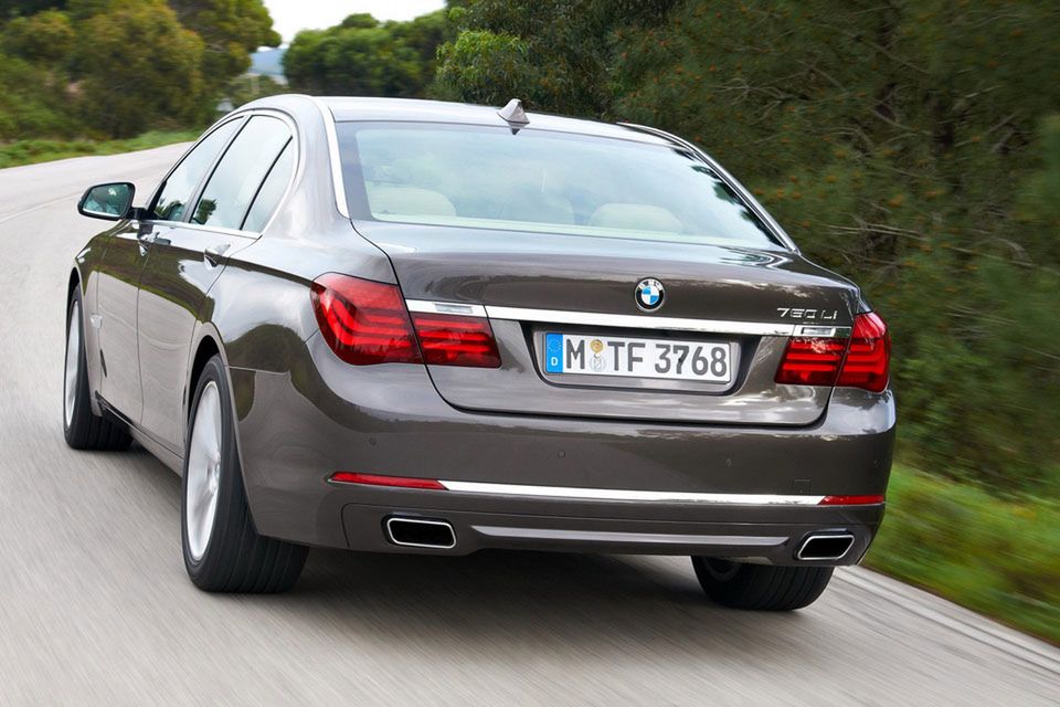 BMW serii 7 na rok 2013 - megagaleria niemieckiego okrętu flagowego 204