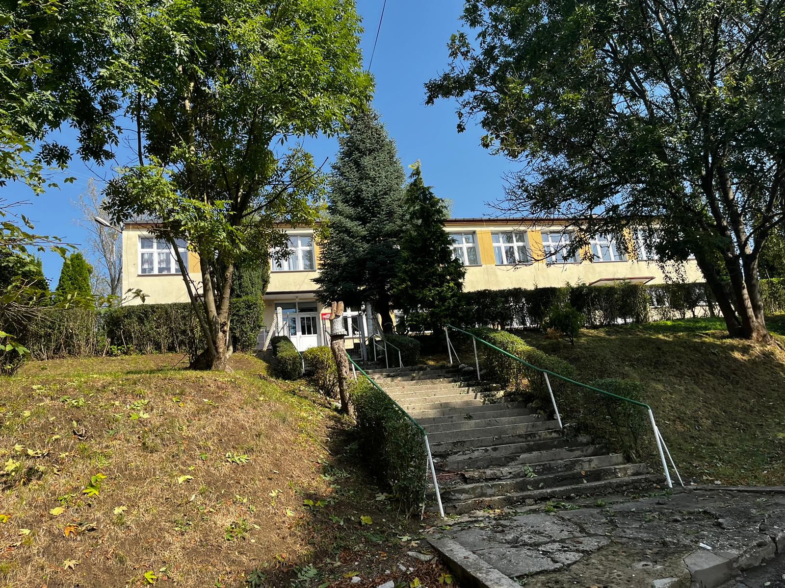 Dom dziecka w Krasnym Polu jest wysoko usytuowany 