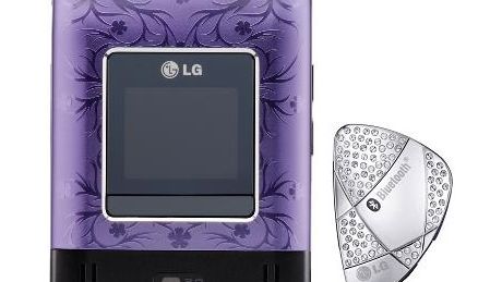 LG w komplecie ze słuchawką Swarovskiego 1