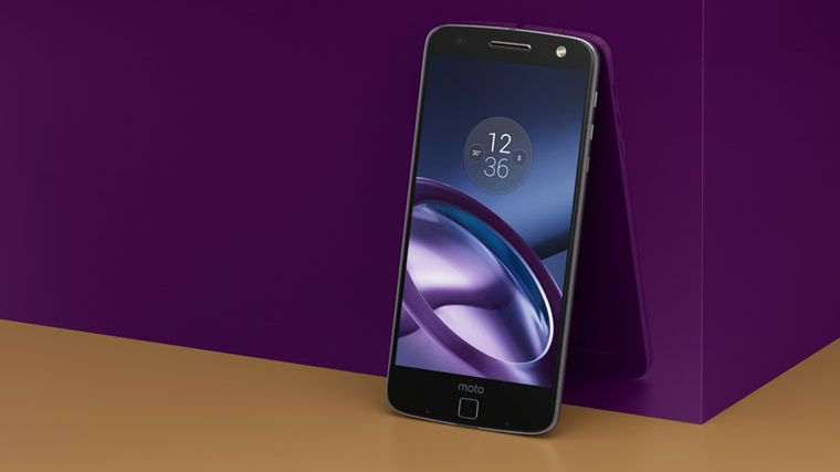 Moto Z2, Moto E4 i Moto C na zdjęciach. Lenovo unifikuje wygląd smartfonów 1