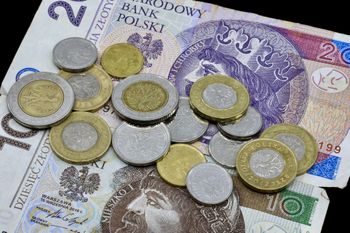 Małe kwoty, a kłopot może być spory. Nie przelewaj tak pieniędzy