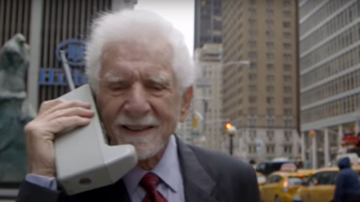 Martin Cooper to "ojciec telefonów komórkowych"