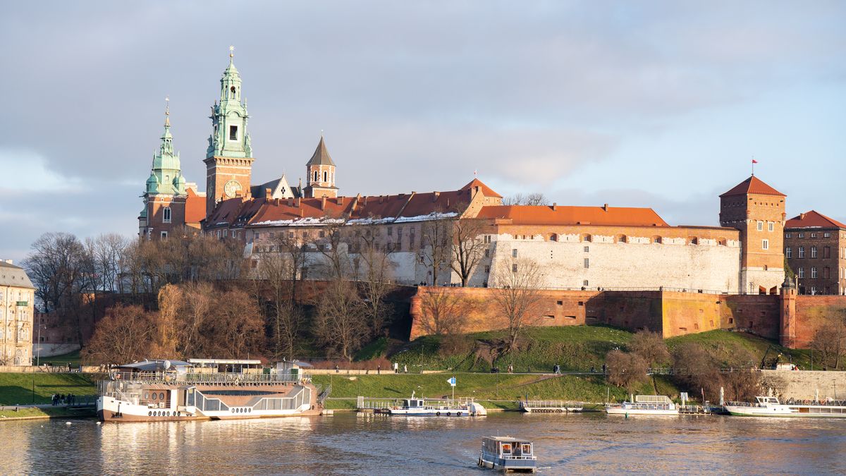 Wawel Royal Castle stands on Wawel Hill in Krakow, Poland, on November 28, 2025. It is a historic Cracow landmark and the residence of Polish kings. The Zamek Krolewski na Wawelu complex is located on the bank of the Vistula River. (Photo by Marcin Golba/NurPhoto via Getty Images)