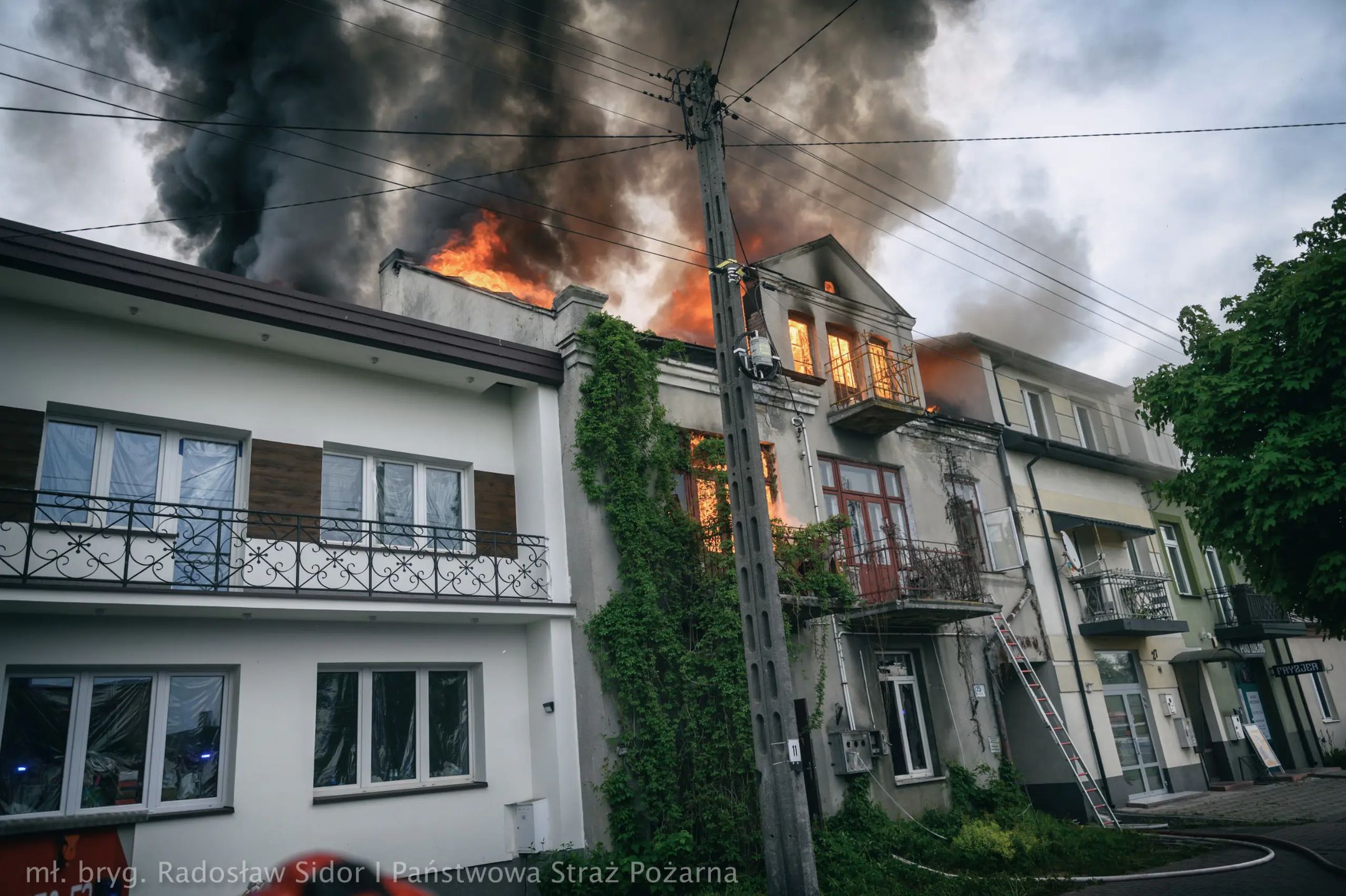 Na zdjęciu pożar na ulicy Sandomierskiej