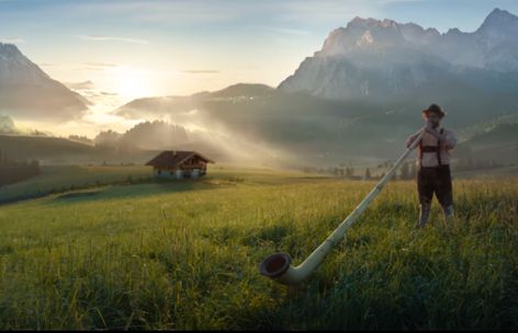 Piękno Bawarii w spocie parówek Tarczyński Naturalnie