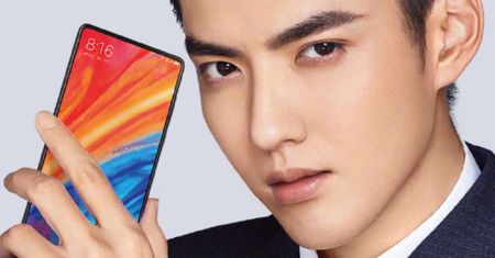 Oficjalne materiały wideo promujące Xiaomi Mi Mix 2s - tu wcięcia w wyświetlaczu nie będzie