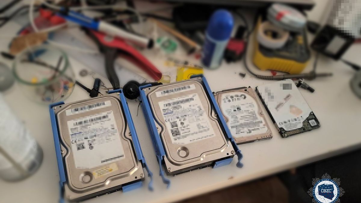 Przedłużono śledztwo ws. 18-latka powiązanego z prorosyjską grupą cyberprzestępczą