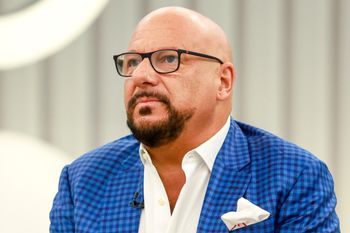 Piotr Gąsowski pokazał brata. Wybrał się z rodziną do USA