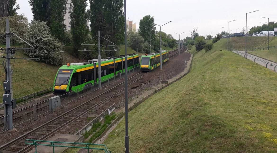 Wstrzymanie ruchu tramwajów w Poznaniu. Pasażer upadł