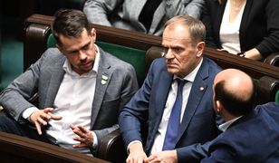 Tusk ubiegł Morawieckiego. Wykłada karty na stół