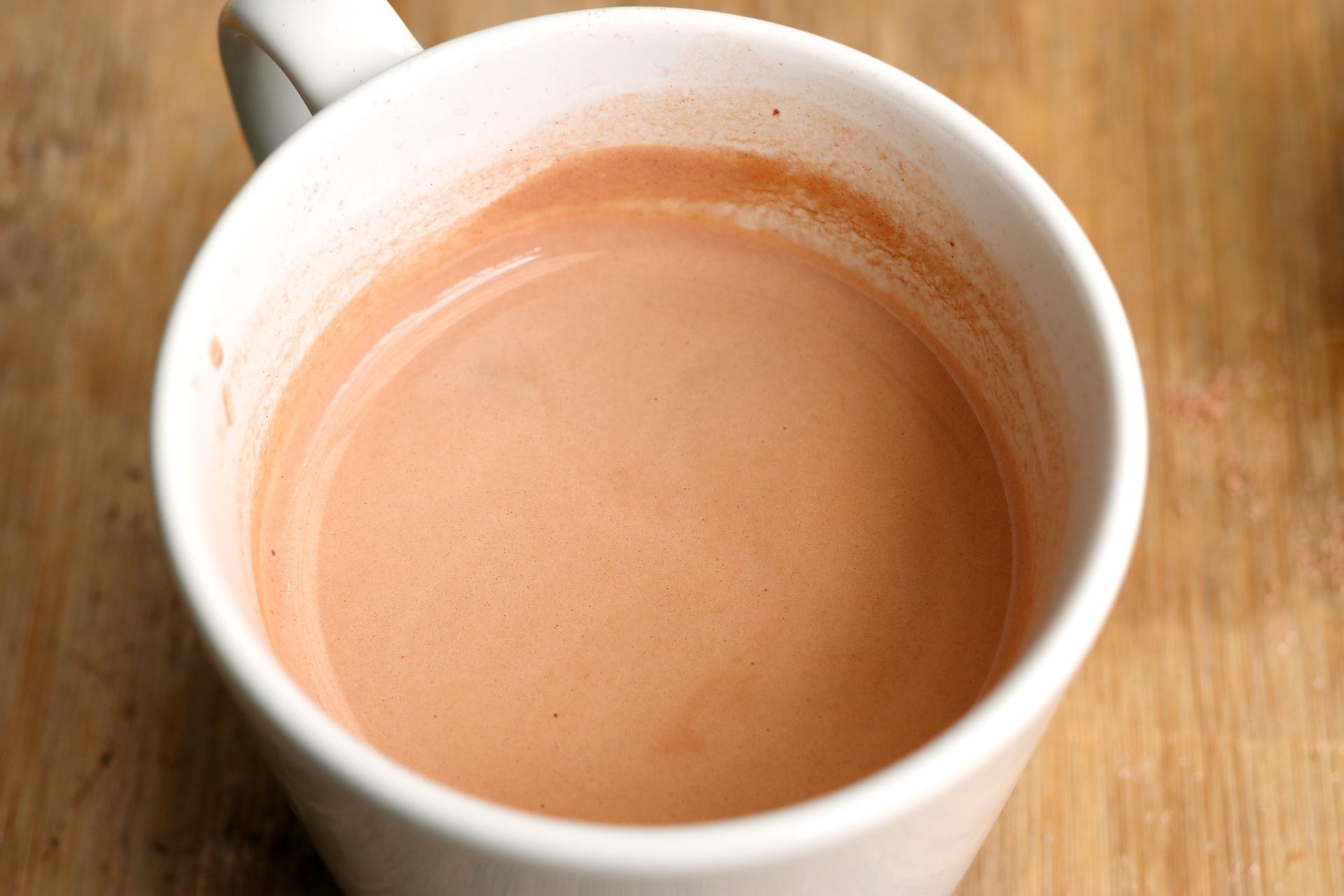 Wiele osób pije ten napój co rano. Pobudza łagodniej niż kawa i rozkręca mózg na cały dzień