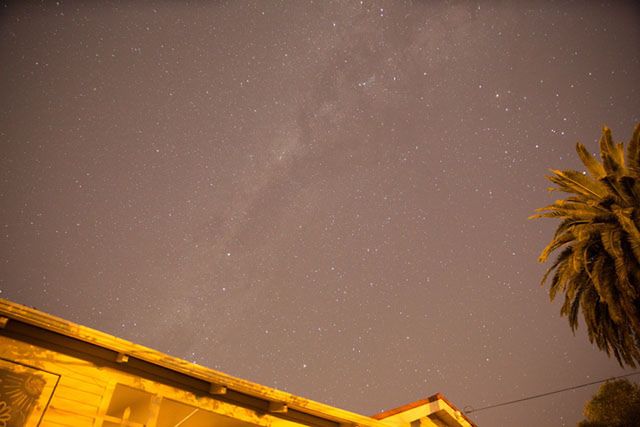 Zobaczcie co funkcja „dehaze" w Photoshopie robi ze zdjęciami nocnymi nieba 2