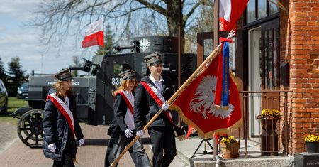 Pamięć o bohaterach: Odsłonięcie tablicy powstańcom wielkopolskim w Budzyniu